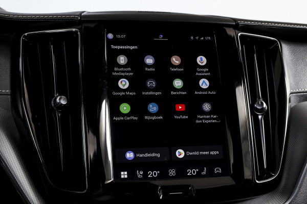 Volvo XC60 2.0 T6 Plug-in hybrid AWD R-Design - Automaat | S/K-Panodak | Harman/Kardon | Elek. Trekhaak | Dig. Cockpit | Adapt. Cruise | Stoel-+Stuurverw. | PDC | Camera | NAV + App. Connect | ECC | Elek. Klep | LM 19" |