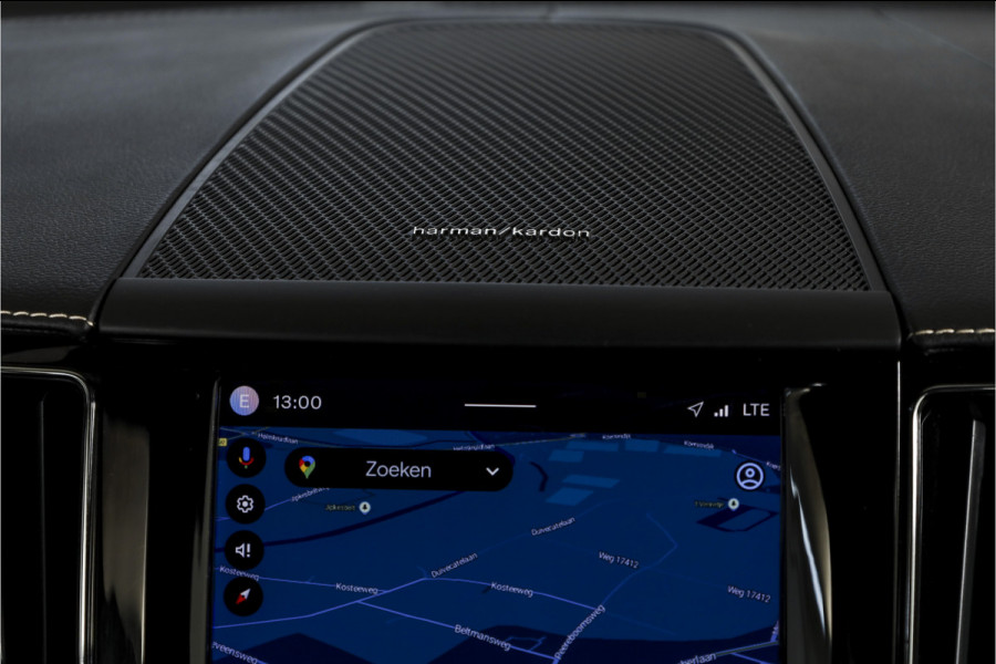 Volvo XC60 2.0 T6 Plug-in hybrid AWD R-Design - Automaat | S/K-Panodak | Harman/Kardon | Elek. Trekhaak | Dig. Cockpit | Adapt. Cruise | Stoel-+Stuurverw. | PDC | Camera | NAV + App. Connect | ECC | Elek. Klep | LM 19" |