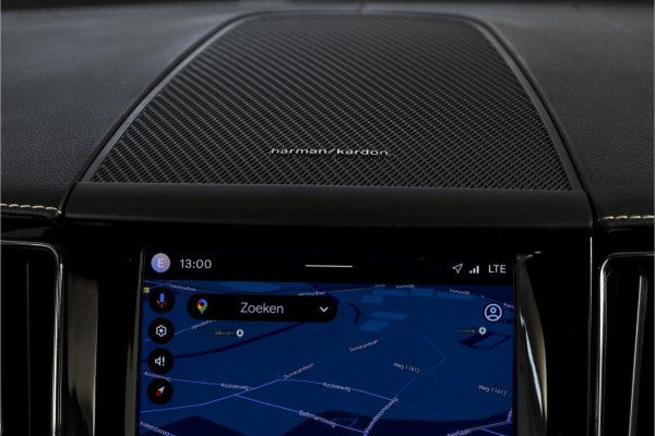 Volvo XC60 2.0 T6 Plug-in hybrid AWD R-Design - Automaat | S/K-Panodak | Harman/Kardon | Elek. Trekhaak | Dig. Cockpit | Adapt. Cruise | Stoel-+Stuurverw. | PDC | Camera | NAV + App. Connect | ECC | Elek. Klep | LM 19" |