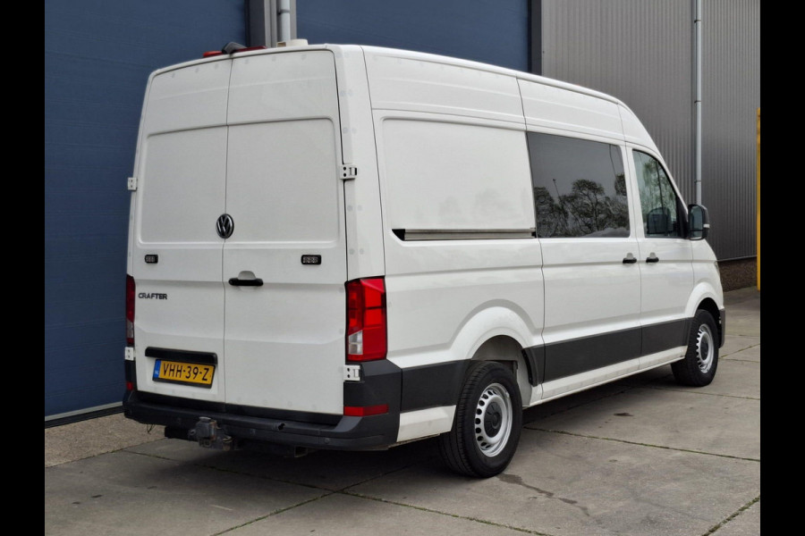 Volkswagen Crafter 35 2.0 TDI L3H3 AIRCO / CRUISE CONTROLE / CARPLAY / CAMERA / TREKHAAK