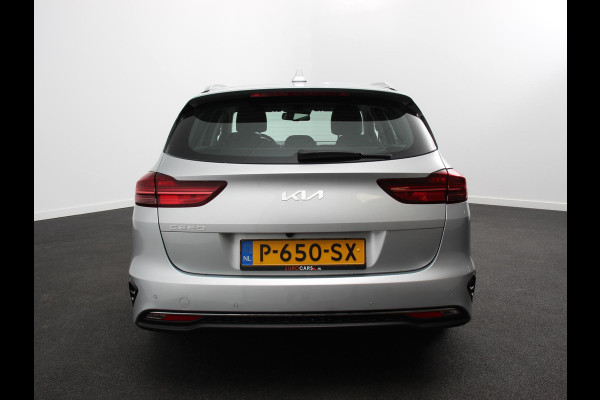 Kia Ceed Sportswagon 1.0 T-GDi DynamicLine Climate control | Cruise control | Lane assist | Parkeersensor achter | Camera | Navigatie | Lichtmetalen velgen | Apple Carplay/ Android Auto