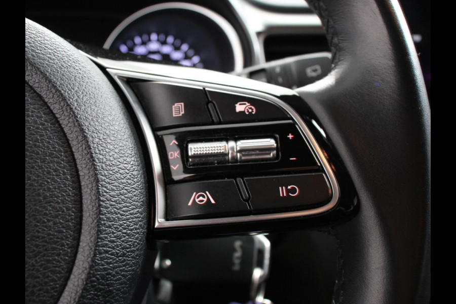 Kia Ceed Sportswagon 1.0 T-GDi DynamicLine Climate control | Cruise control | Lane assist | Parkeersensor achter | Camera | Navigatie | Lichtmetalen velgen | Apple Carplay/ Android Auto