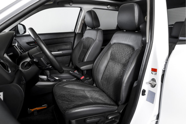 Suzuki Vitara 1.4 Boosterjet Stijl 140 PK - Automaat Org. NL | S/K-Panodak | Adapt. Cruise | Stoelverw. | PDC | Camera | NAV + App. Connect | ECC | LM 17" |