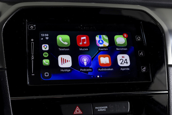 Suzuki Vitara 1.4 Boosterjet Stijl 140 PK - Automaat Org. NL | S/K-Panodak | Adapt. Cruise | Stoelverw. | PDC | Camera | NAV + App. Connect | ECC | LM 17" |