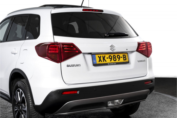 Suzuki Vitara 1.4 Boosterjet Stijl 140 PK - Automaat Org. NL | S/K-Panodak | Adapt. Cruise | Stoelverw. | PDC | Camera | NAV + App. Connect | ECC | LM 17" |