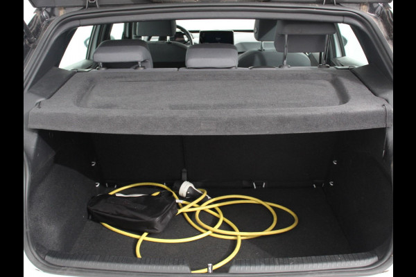 Volkswagen ID.3 Pro Life 58 kWh 204pk Navi Carplay PDC VA Full LED Adaptive Cruise Control 204pk 58 kWh Accu!