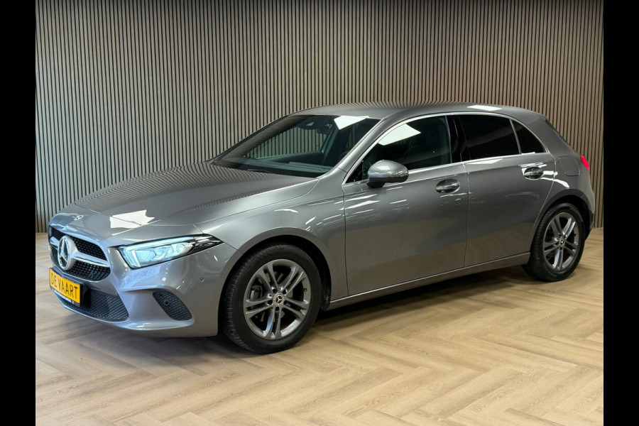 Mercedes-Benz A-Klasse A200 AUT. LED AMERA PDC VOOR EN ACHTER ACC APPLE CARPLAY NAVI STOELVERWARMING