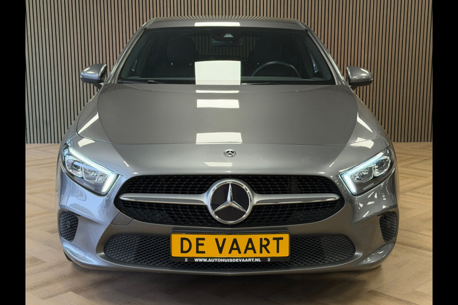Mercedes-Benz A-Klasse A200 AUT. LED AMERA PDC VOOR EN ACHTER ACC APPLE CARPLAY NAVI STOELVERWARMING