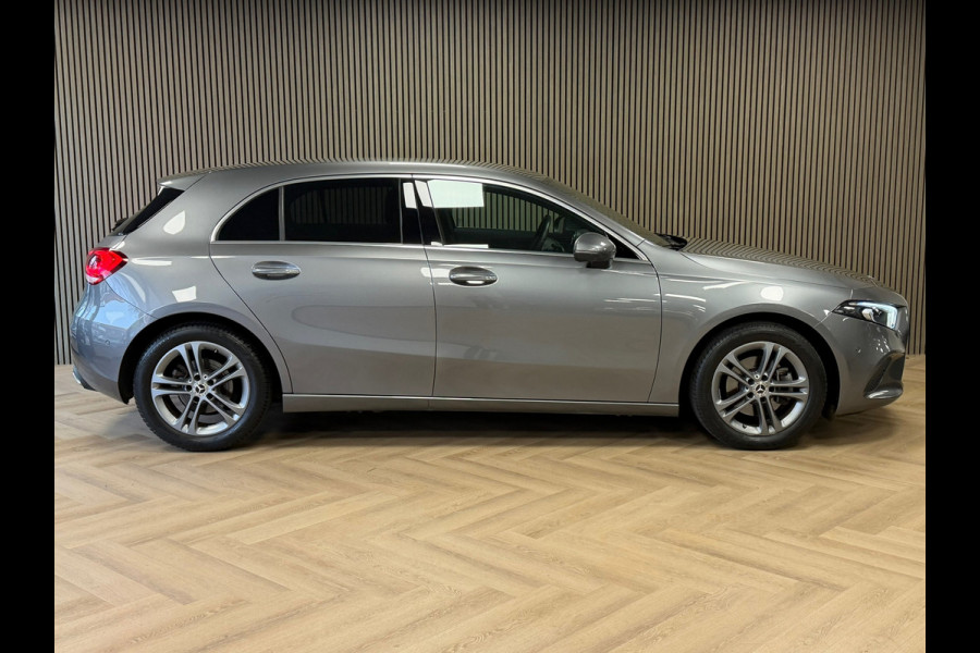 Mercedes-Benz A-Klasse A200 AUT. LED AMERA PDC VOOR EN ACHTER ACC APPLE CARPLAY NAVI STOELVERWARMING