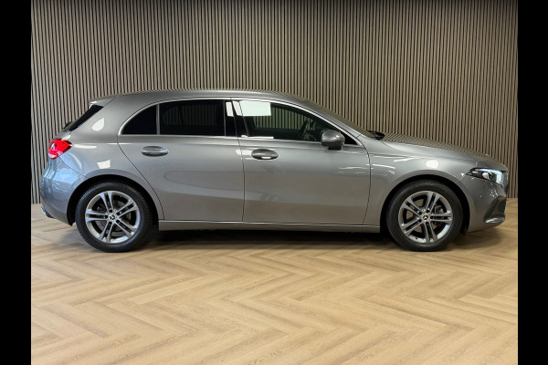 Mercedes-Benz A-Klasse A200 AUT. LED AMERA PDC VOOR EN ACHTER ACC APPLE CARPLAY NAVI STOELVERWARMING