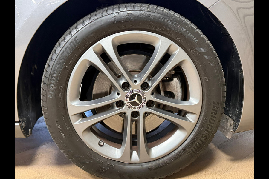 Mercedes-Benz A-Klasse A200 AUT. LED AMERA PDC VOOR EN ACHTER ACC APPLE CARPLAY NAVI STOELVERWARMING