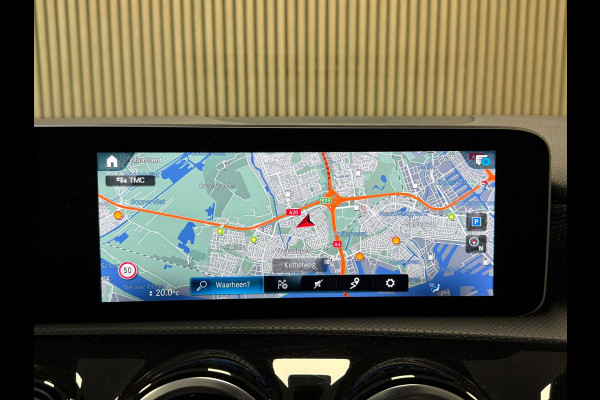 Mercedes-Benz A-Klasse A200 AUT. LED AMERA PDC VOOR EN ACHTER ACC APPLE CARPLAY NAVI STOELVERWARMING