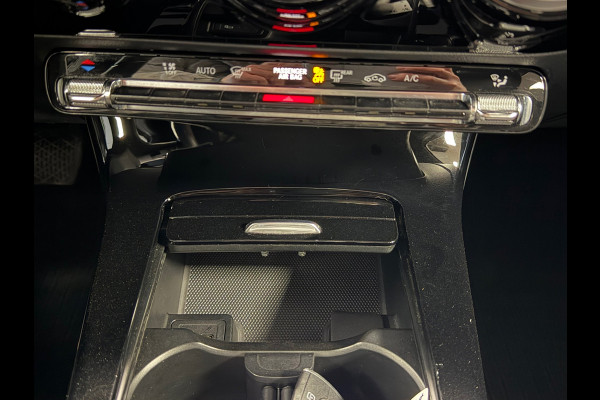 Mercedes-Benz A-Klasse A200 AUT. LED AMERA PDC VOOR EN ACHTER ACC APPLE CARPLAY NAVI STOELVERWARMING