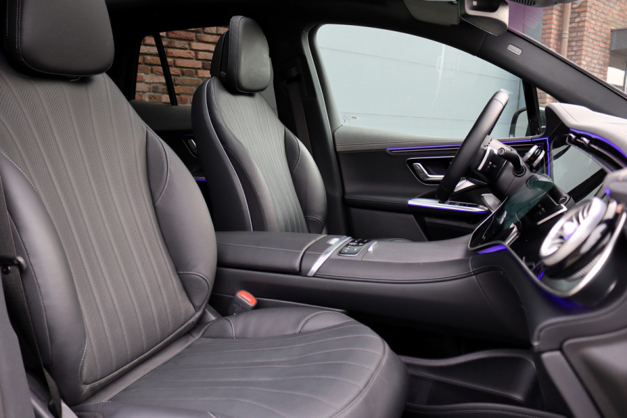 Mercedes-Benz EQE SUV 300 AMG Line Premium 91 kWh | Hyperscreen | Luchtvering | Distronic+ | Trekhaak | Verwarmd Stuurwiel | Burmester | Panoramadak | Digital Light | Surround Camera |