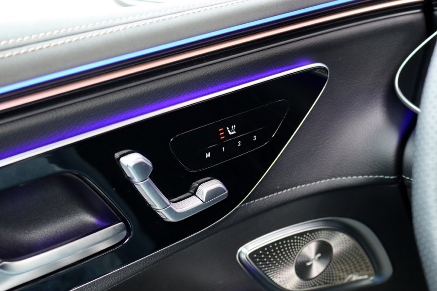 Mercedes-Benz EQE SUV 300 AMG Line Premium 91 kWh | Hyperscreen | Luchtvering | Distronic+ | Trekhaak | Verwarmd Stuurwiel | Burmester | Panoramadak | Digital Light | Surround Camera |