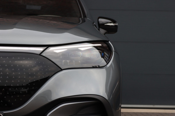 Mercedes-Benz EQE SUV 300 AMG Line Premium 91 kWh | Hyperscreen | Luchtvering | Distronic+ | Trekhaak | Verwarmd Stuurwiel | Burmester | Panoramadak | Digital Light | Surround Camera |