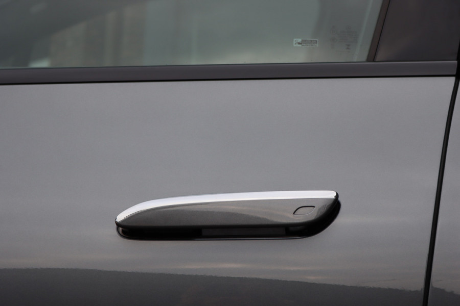 Mercedes-Benz EQE SUV 300 AMG Line Premium 91 kWh | Hyperscreen | Luchtvering | Distronic+ | Trekhaak | Verwarmd Stuurwiel | Burmester | Panoramadak | Digital Light | Surround Camera |