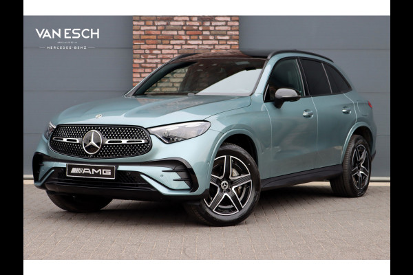 Mercedes-Benz GLC 300de 4MATIC AMG Line | Distronic+ | Panoramadak | Memory | Trekhaak | Digital Light | HUD | Verwarmd Stuurwiel | Surround Camera | Augmented Reality |
