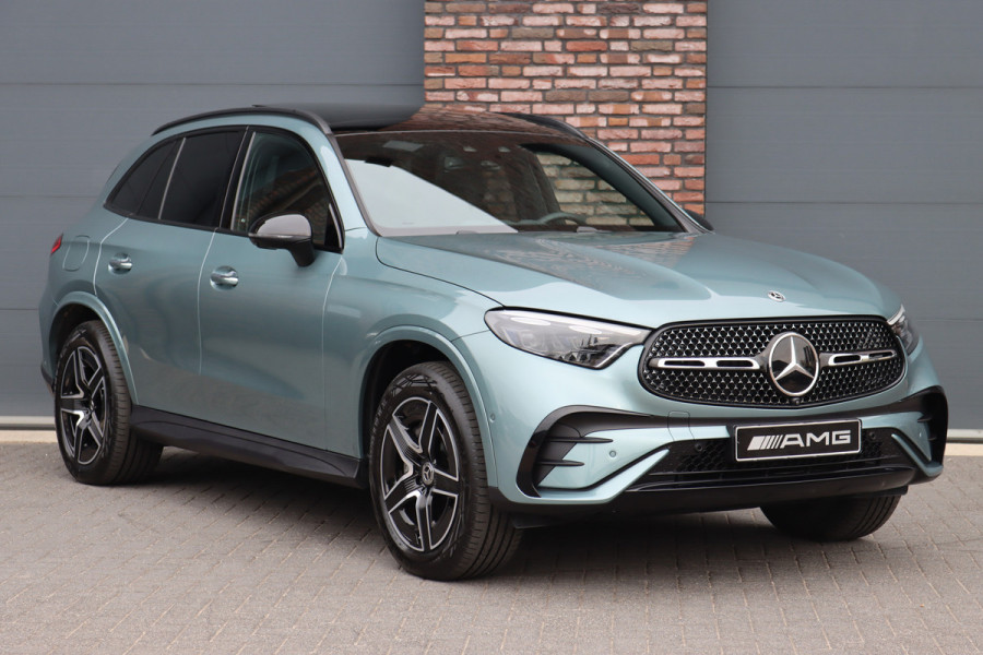 Mercedes-Benz GLC 300de 4MATIC AMG Line | Distronic+ | Panoramadak | Memory | Trekhaak | Digital Light | HUD | Verwarmd Stuurwiel | Surround Camera | Augmented Reality |