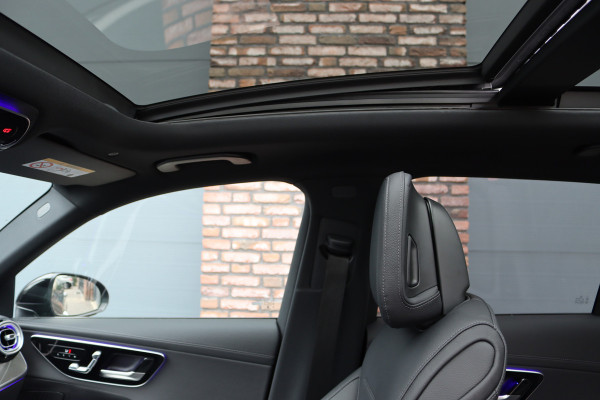 Mercedes-Benz GLC 300de 4MATIC AMG Line | Distronic+ | Panoramadak | Memory | Trekhaak | Digital Light | HUD | Verwarmd Stuurwiel | Surround Camera | Augmented Reality |