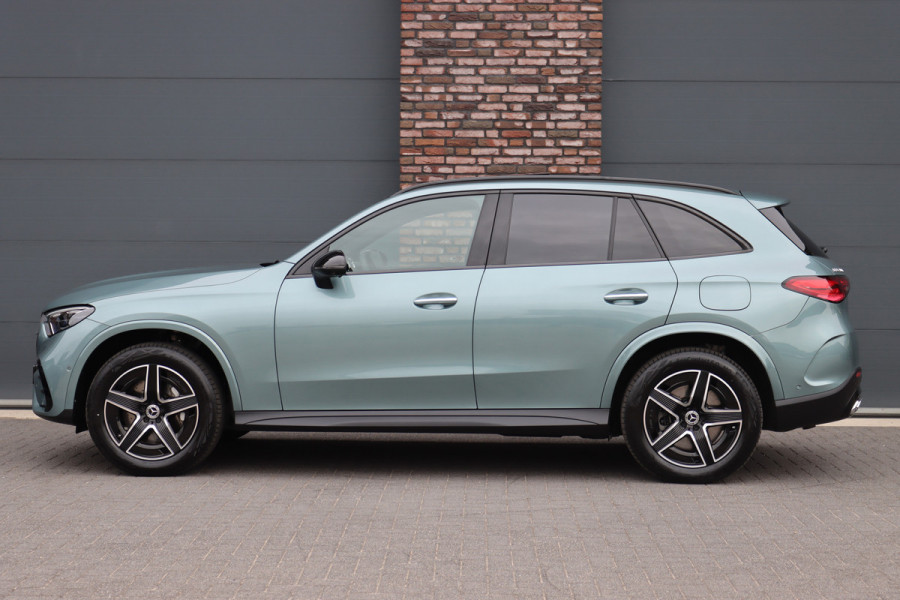 Mercedes-Benz GLC 300de 4MATIC AMG Line | Distronic+ | Panoramadak | Memory | Trekhaak | Digital Light | HUD | Verwarmd Stuurwiel | Surround Camera | Augmented Reality |