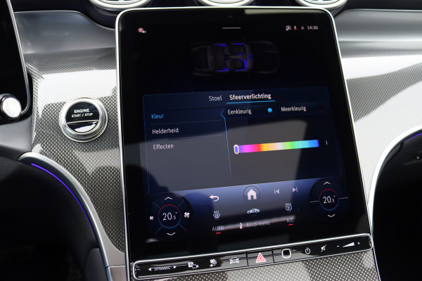 Mercedes-Benz GLC 300de 4MATIC AMG Line | Distronic+ | Panoramadak | Memory | Trekhaak | Digital Light | HUD | Verwarmd Stuurwiel | Surround Camera | Augmented Reality |