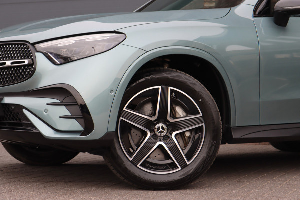 Mercedes-Benz GLC 300de 4MATIC AMG Line | Distronic+ | Panoramadak | Memory | Trekhaak | Digital Light | HUD | Verwarmd Stuurwiel | Surround Camera | Augmented Reality |