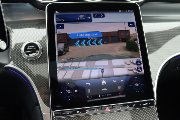 Mercedes-Benz GLC 300de 4MATIC AMG Line | Distronic+ | Panoramadak | Memory | Trekhaak | Digital Light | HUD | Verwarmd Stuurwiel | Surround Camera | Augmented Reality |