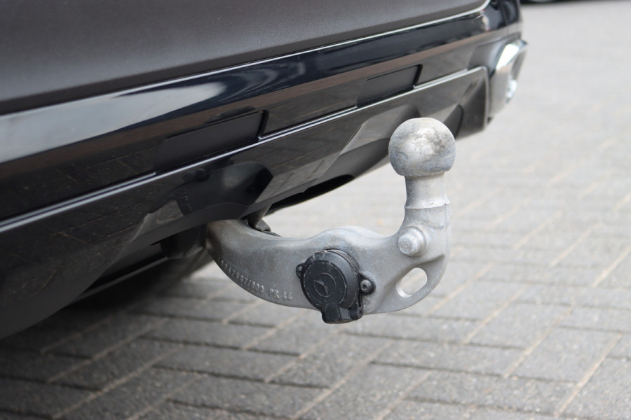 Mercedes-Benz GLC 300de 4MATIC AMG Line | Distronic+ | Panoramadak | Memory | Trekhaak | Digital Light | HUD | Verwarmd Stuurwiel | Surround Camera | Augmented Reality |