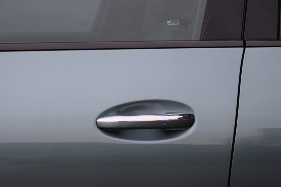 Mercedes-Benz GLC 300de 4MATIC AMG Line | Distronic+ | Panoramadak | Memory | Trekhaak | Digital Light | HUD | Verwarmd Stuurwiel | Surround Camera | Augmented Reality |