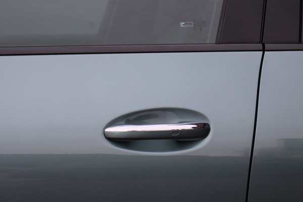 Mercedes-Benz GLC 300de 4MATIC AMG Line | Distronic+ | Panoramadak | Memory | Trekhaak | Digital Light | HUD | Verwarmd Stuurwiel | Surround Camera | Augmented Reality |