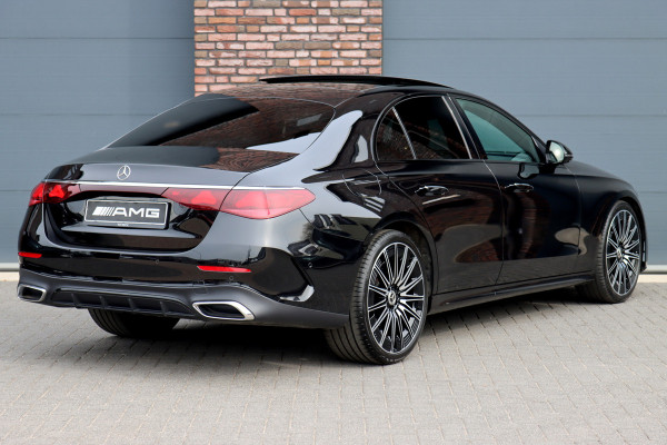 Mercedes-Benz E-Klasse 200 AMG Line | Hyperscreen | Distronic | Panoramadak | Stoelventilatie | Burmester | Surround Camera | Digital Light | Exclusiefpakket | Keyless Go |