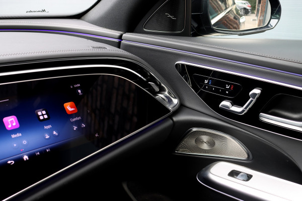 Mercedes-Benz E-Klasse 200 AMG Line | Hyperscreen | Distronic | Panoramadak | Stoelventilatie | Burmester | Surround Camera | Digital Light | Exclusiefpakket | Keyless Go |