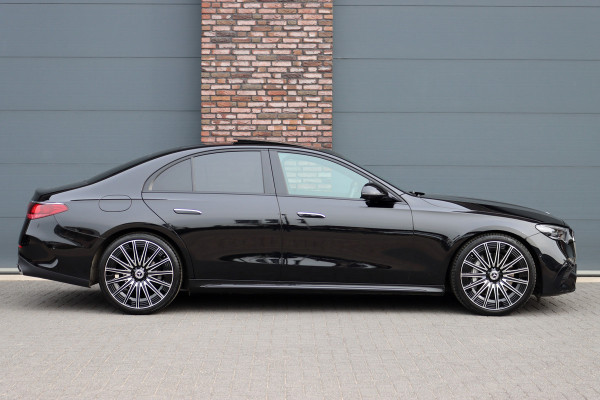 Mercedes-Benz E-Klasse 200 AMG Line | Hyperscreen | Distronic | Panoramadak | Stoelventilatie | Burmester | Surround Camera | Digital Light | Exclusiefpakket | Keyless Go |