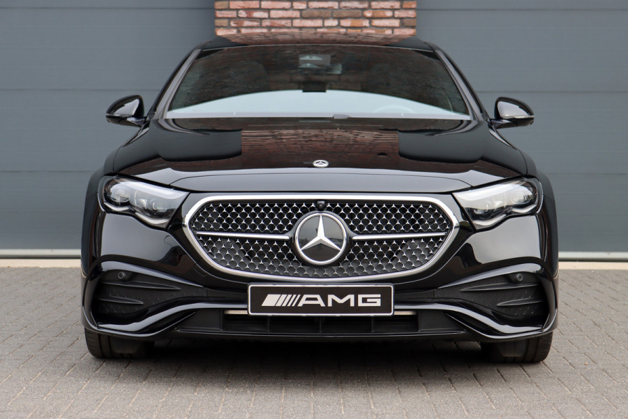 Mercedes-Benz E-Klasse 200 AMG Line | Hyperscreen | Distronic | Panoramadak | Stoelventilatie | Burmester | Surround Camera | Digital Light | Exclusiefpakket | Keyless Go |