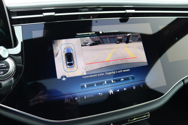 Mercedes-Benz E-Klasse 200 AMG Line | Hyperscreen | Distronic | Panoramadak | Stoelventilatie | Burmester | Surround Camera | Digital Light | Exclusiefpakket | Keyless Go |