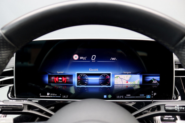 Mercedes-Benz E-Klasse 200 AMG Line | Hyperscreen | Distronic | Panoramadak | Stoelventilatie | Burmester | Surround Camera | Digital Light | Exclusiefpakket | Keyless Go |