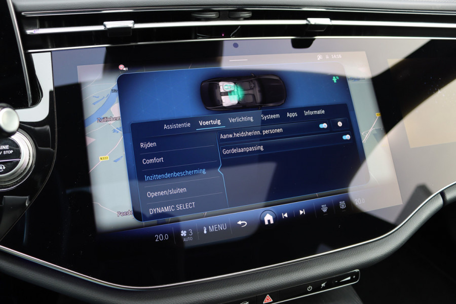 Mercedes-Benz E-Klasse 200 AMG Line | Hyperscreen | Distronic | Panoramadak | Stoelventilatie | Burmester | Surround Camera | Digital Light | Exclusiefpakket | Keyless Go |