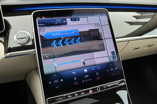 Mercedes-Benz S-Klasse 450 e Premium | Luchtvering | Achterasbesturing | Distronic+ | Massage | MBUX Tablet | 3D-Display | Vlakkenverwarming | Stoelventilatie | Nappa Leder | Verwarmd Stuurwiel | HUD |