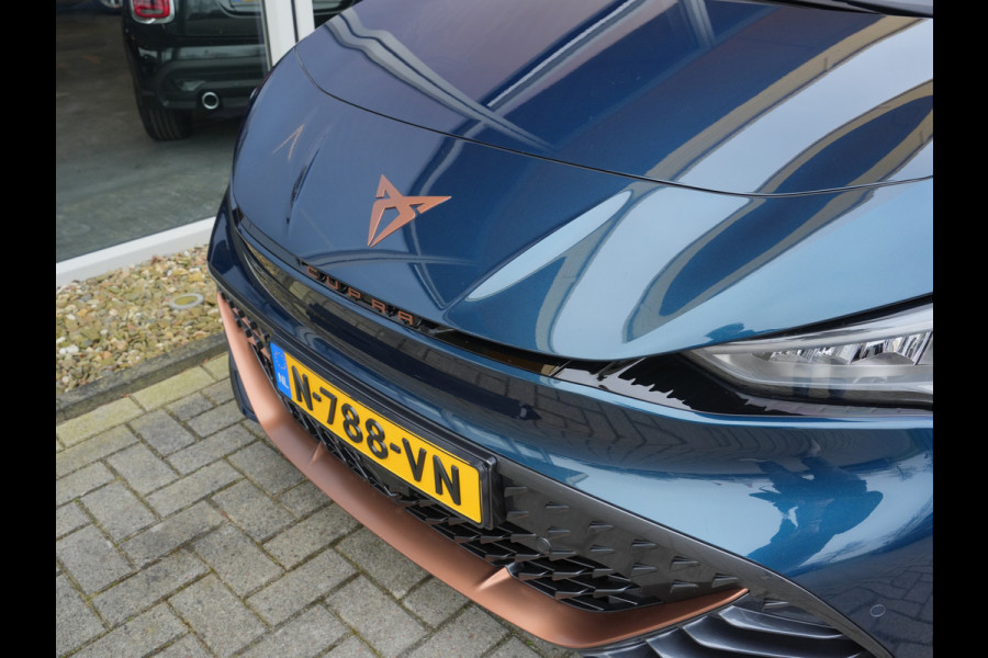 CUPRA Born Performance One 62 kWh | Apple Carplay/Android Auto | Massage | Draadloze telefoonlader |