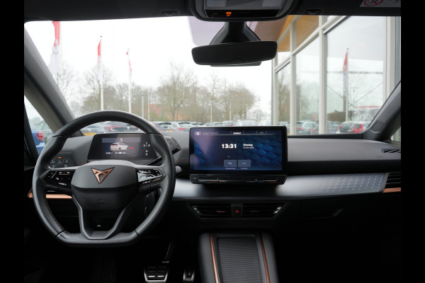 CUPRA Born Performance One 62 kWh | Apple Carplay/Android Auto | Massage | Draadloze telefoonlader |