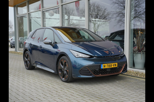 CUPRA Born Performance One 62 kWh | Apple Carplay/Android Auto | Massage | Draadloze telefoonlader |