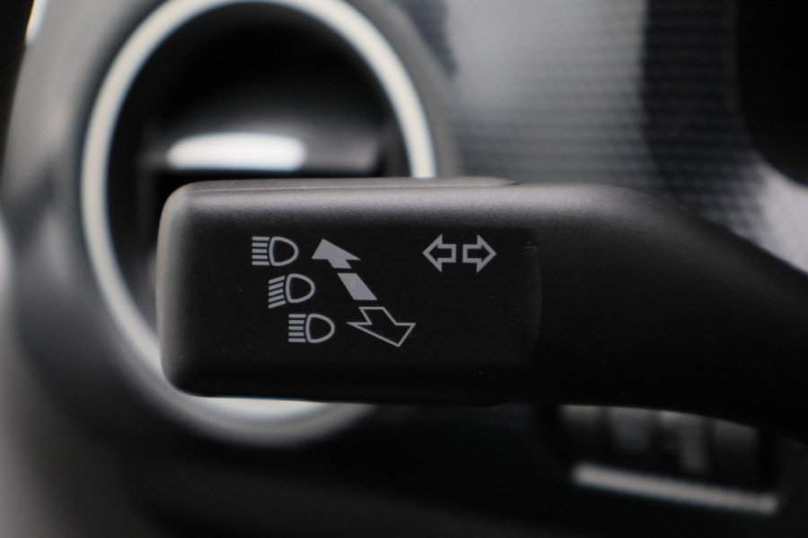 Volkswagen up! 1.0 BMT move up! Eerste Eigenaar, 5-Deurs, Airco, Bluetooth, DAB, Elektrisch Pakket