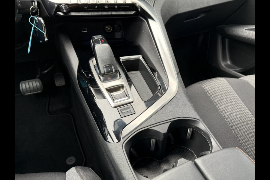 Peugeot 5008 BWJ 2020 | 1.2T 131PK Executive Av. AUTOMAAT | CLIMA | NAVI | CAMERA | PDC | PRIVACY GLASS | 17'' LMV |