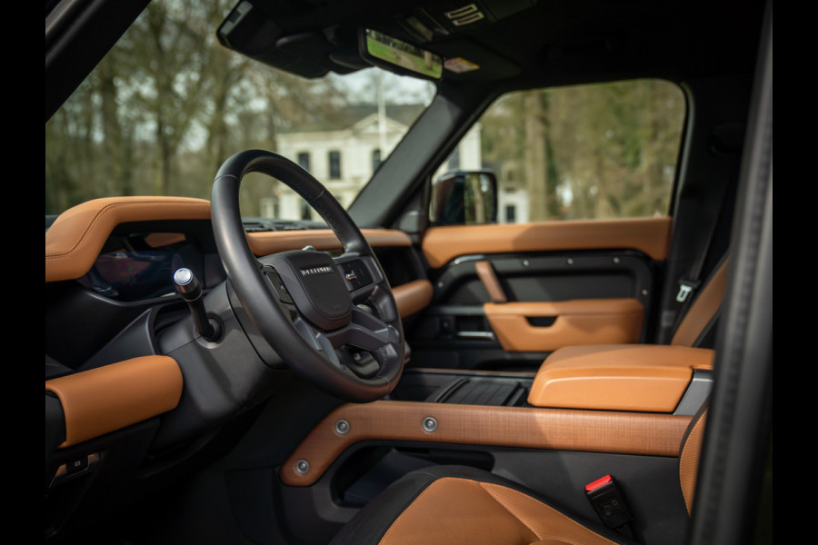 Land Rover Defender 110 3.0 X-Dynamic HSE | Meridian | Pano-dak | Luchtvering | Head-up