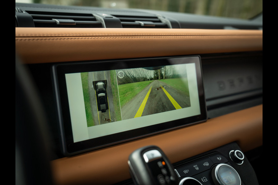 Land Rover Defender 110 3.0 X-Dynamic HSE | Meridian | Pano-dak | Luchtvering | Head-up