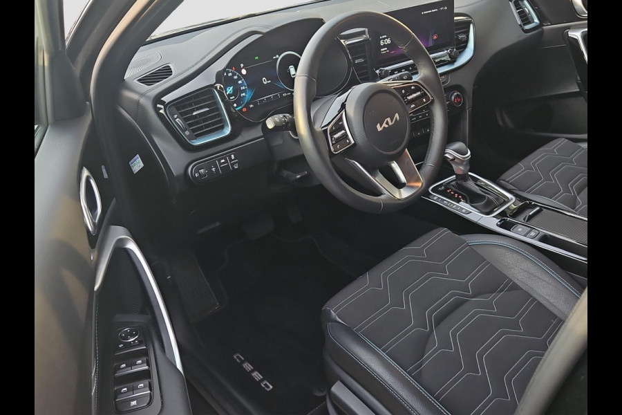 Kia Ceed Sportswagon 1.0 T-GDi MHEV Design Edition | JBL | Elektr. Achterklep | Dode-Hoek Asst. | Cruise | Automaat | Sensoren |