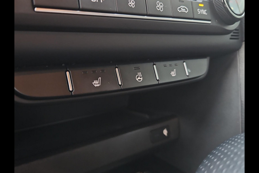 Kia Ceed Sportswagon 1.0 T-GDi MHEV Design Edition | JBL | Elektr. Achterklep | Dode-Hoek Asst. | Cruise | Automaat | Sensoren |