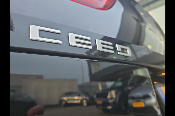 Kia Ceed Sportswagon 1.0 T-GDi MHEV Design Edition | JBL | Elektr. Achterklep | Dode-Hoek Asst. | Cruise | Automaat | Sensoren |