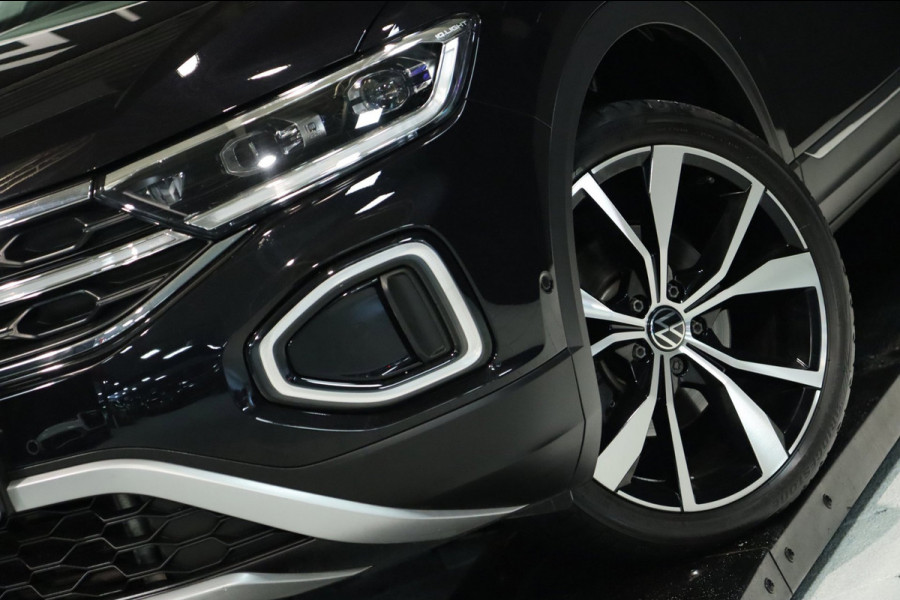 Volkswagen T-Roc 1.5 TSI ACT / PANODAK / VIRTUAL / ACC / MASSAGE / KEYLESS / CAMERA